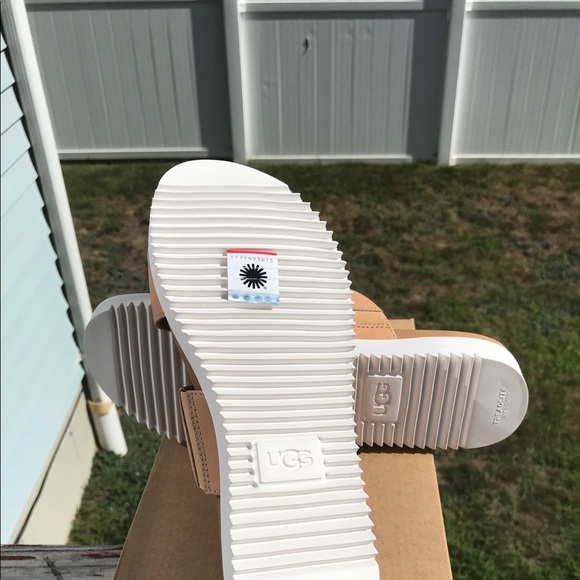 UGG Zyle slide - Picture 6 of 6